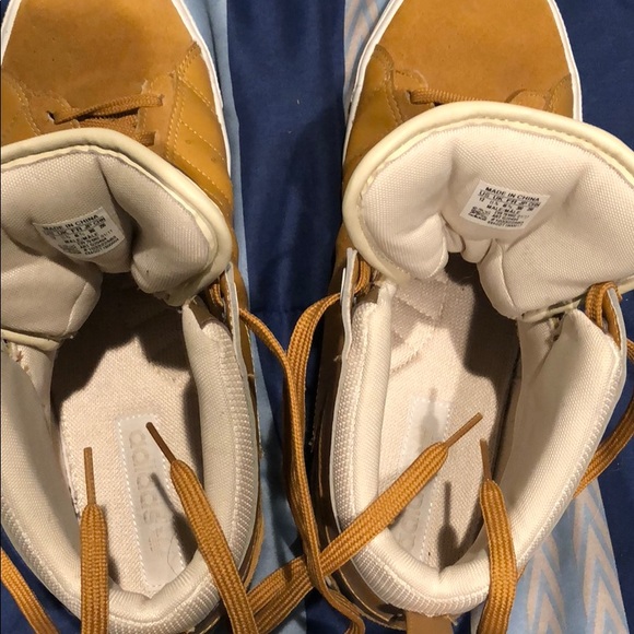 Adidas - Picture 6 of 7